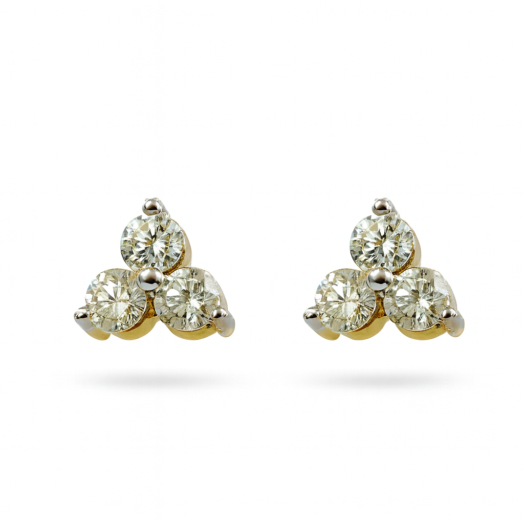 Beautiful 18 Kt Gold  Natural Diamond Earing